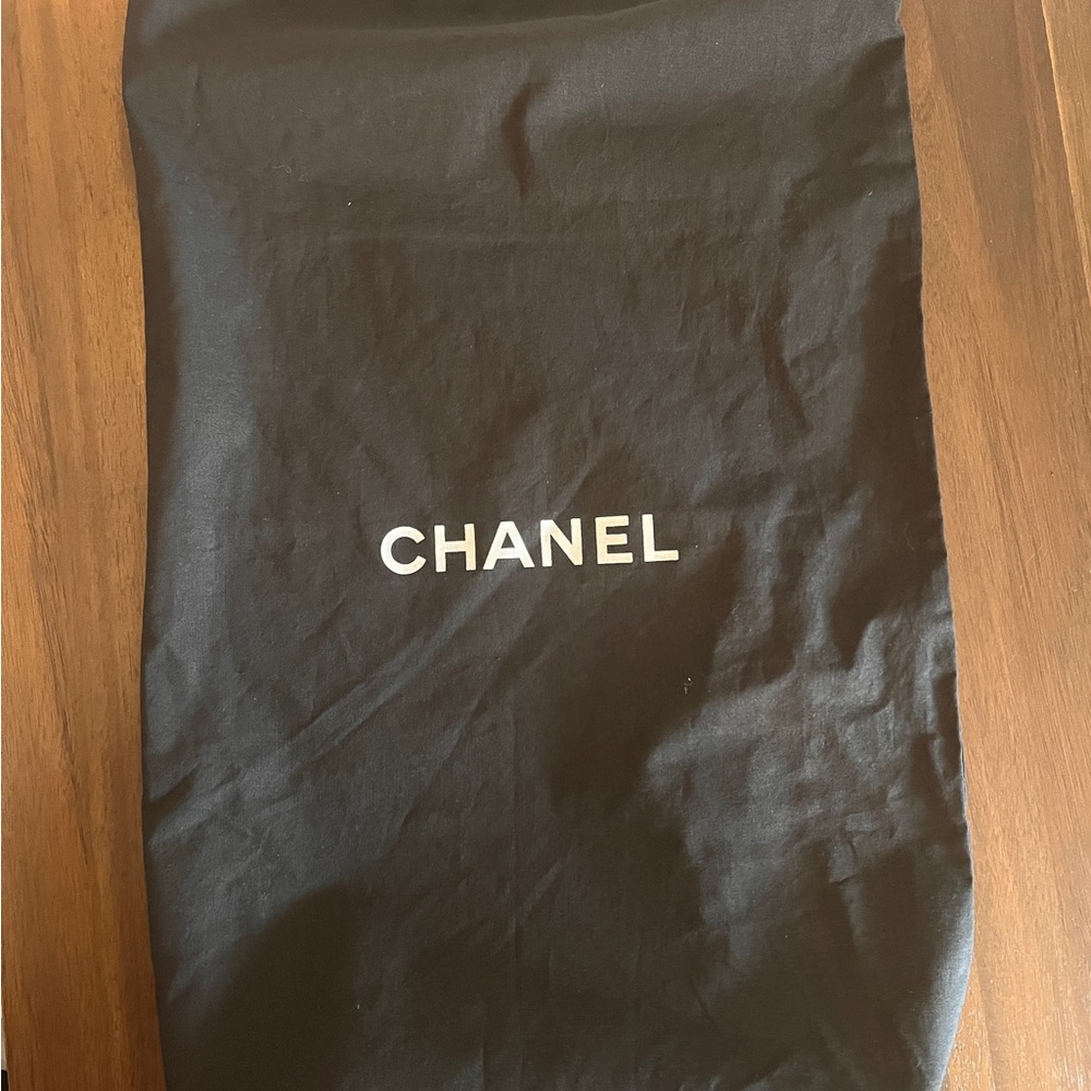 Chanel Navy Blue Caviar Boy Flap Shoulder Bag - Picture 12 of 14